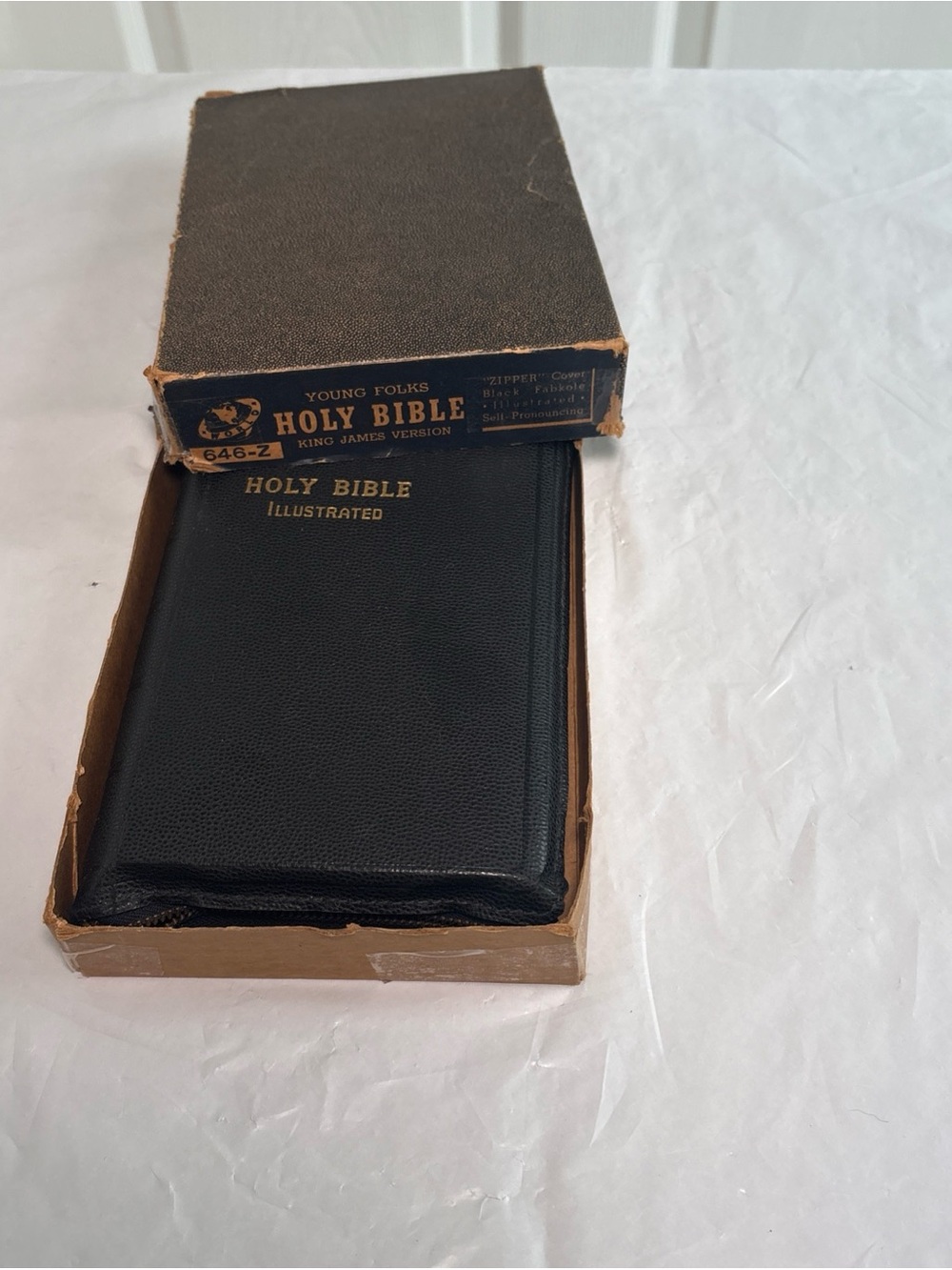 Vintage Holy Bible Illustrated - Black Young Folks King James Version # 646-Z
